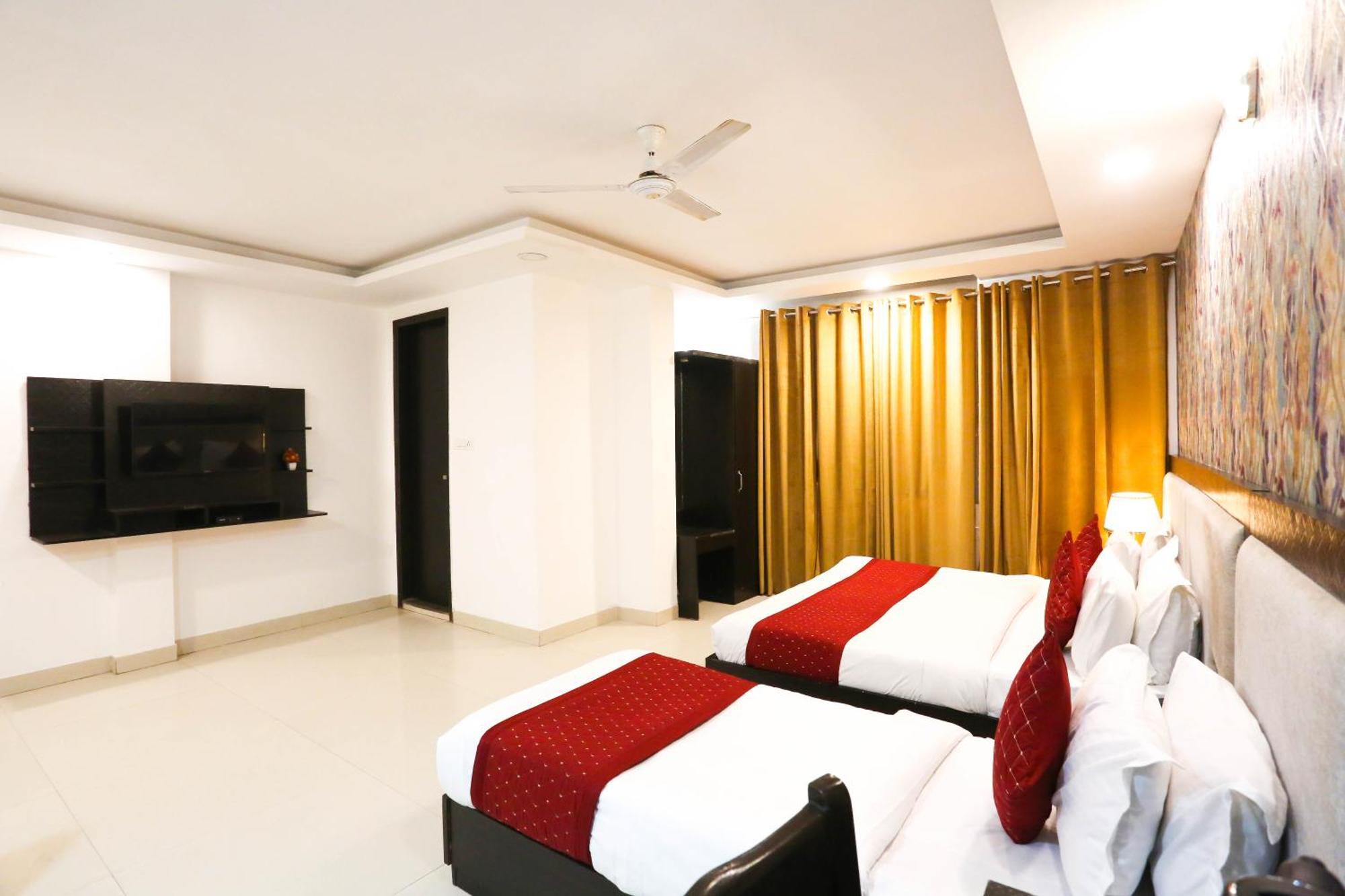 Hotel Aashiyana Νέο Δελχί Εξωτερικό φωτογραφία